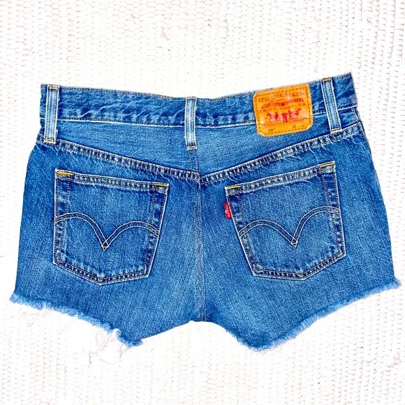 Vintage 501 Levi’s Jean shorts sz 25➿ - Picture 6 of 14